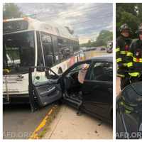 3 Injured In Valhalla 3-Vehicle Crash Involving Bus