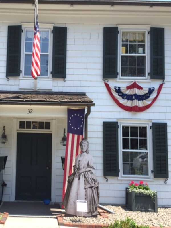 Bedford Readies Town Landmarks For July 4