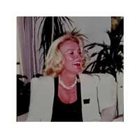 New Canaan's Teddy Berg, 90, Was Known For Her Gardens