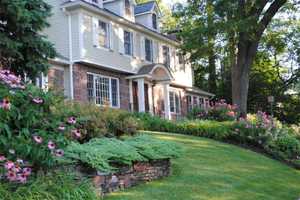 Bloomberg: Tenafly Among 100 Richest Places In U.S.