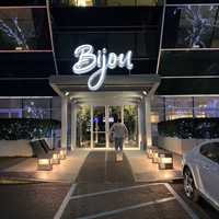 New Suffolk County Restaurant Draws Praise For Menu, Atmosphere, Service