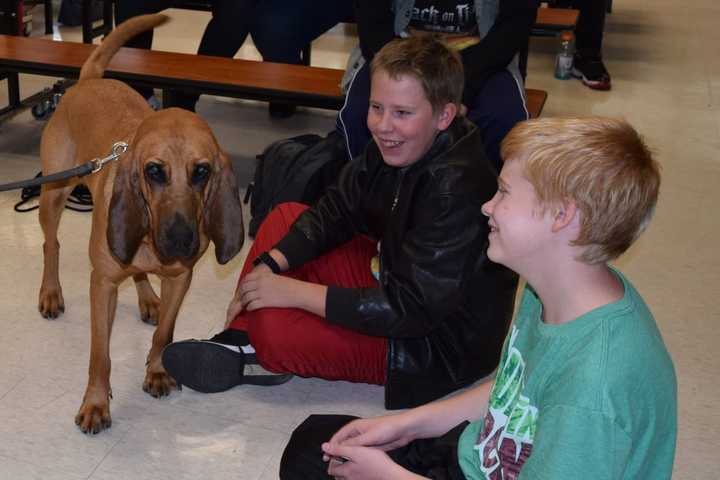 K9 Super Sleuth Meets Fox Meadow Students