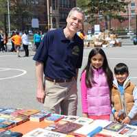 Bookworm's Dream: 10,000 Given Away In White Plains This Weekend