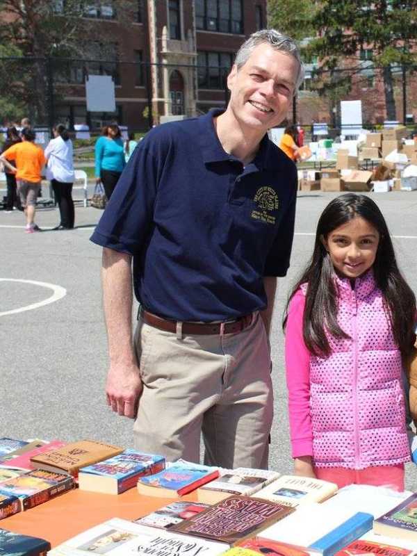 Bookworm's Dream: 10,000 Given Away In White Plains This Weekend