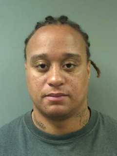 Bridgeport Man Who Fought Troopers On I-95 Pleads Guilty To Gun Charge