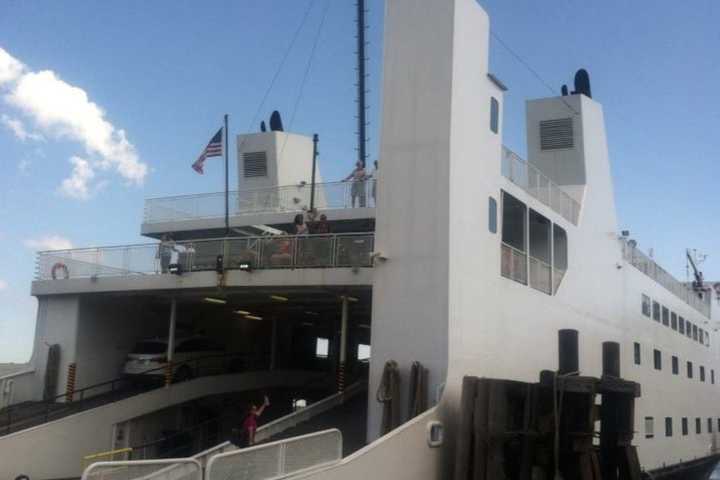 Sunset Sail Cruise In Bridgeport To Benefit Breast Cancer Programs