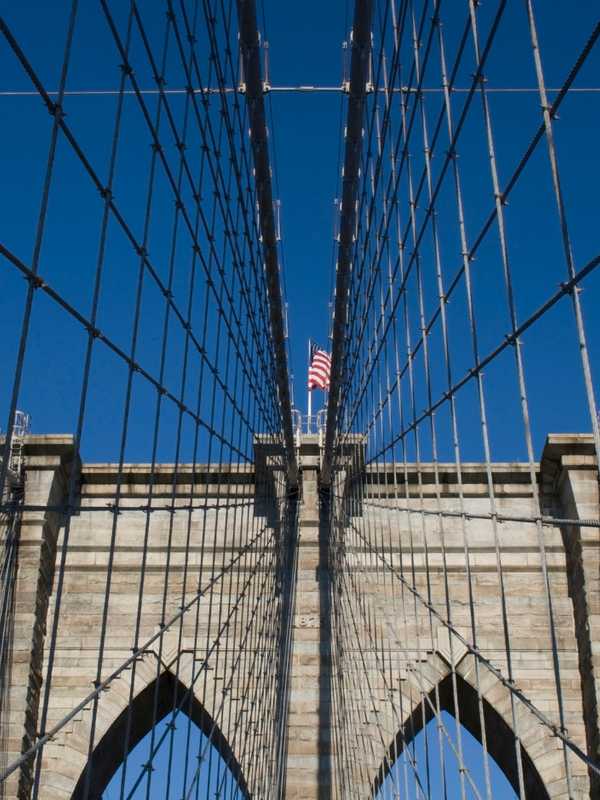 Man From New Canaan Arrested After Climbing Brooklyn Bridge To Take Photo