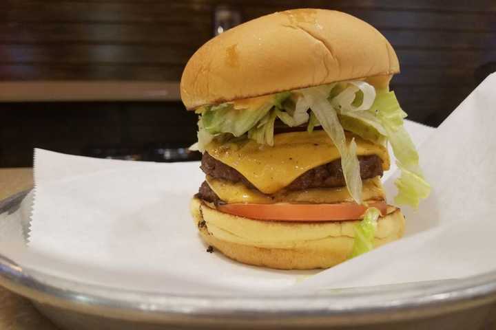 Popular Westchester Eatery Has Become Go-To Spot For 'Fresh, Juicy' Burgers