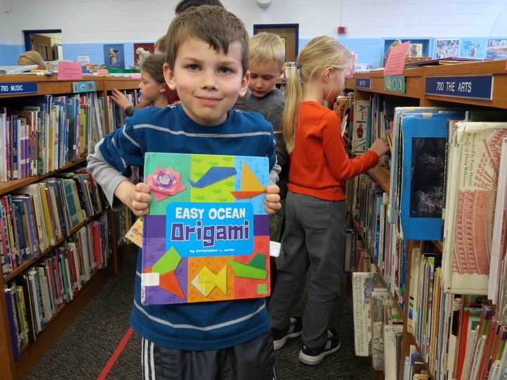 Students at Carrie E. Tompkins Elementary School in Croton-on-Hudson familiarized themselves with the school’s library during PARP month by participating in PTA- led Library Expeditions.