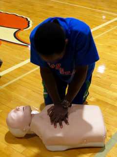 Briarcliff HS Students Learn CPR, AED Training