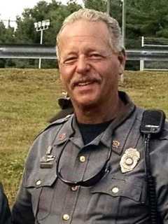 Former Trumbull Police Officer Who Enjoyed Stargazing With A Cigar Dies At 67