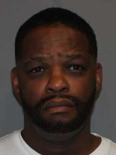 Norwalk Barber Charged With Selling Pills From Shop