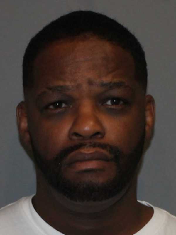 Norwalk Barber Charged With Selling Pills From Shop