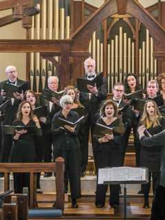 Camerata d’Amici Brings Christmas Music To South Salem