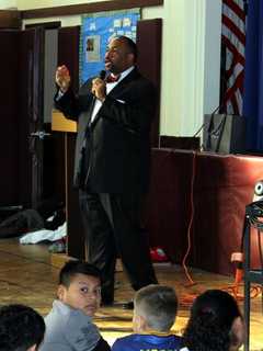 Ossining Schools Teach 'Pay It Forward' Concept With Quilt As Example