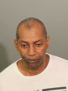 Danbury Man Tried To Flush Heroin During Drug Raid, Police Say