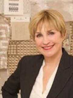 Interior Designer Carey Karlan Speaks At Darien Community Association