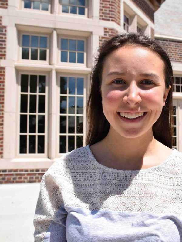 BHS Junior Receives Award for Excellent Performance in Online Learning