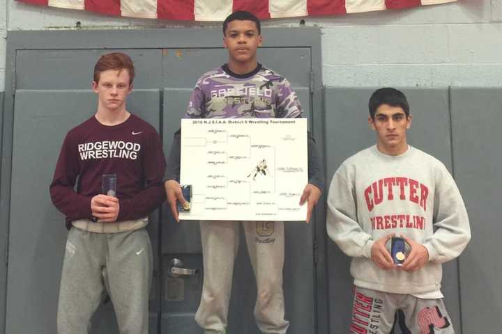 Garfield High School Wrestlers Prepare For Regional Tournament
