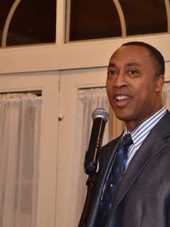 Law-Enforcement Veteran Charlie Grady Speaks To Bridgeport Rotary