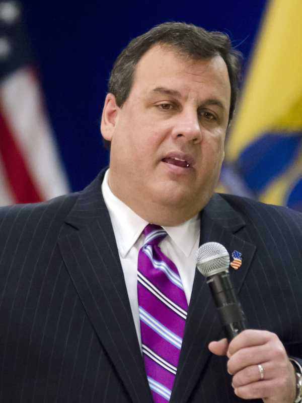 Police 'Almost Feel Sorry': Christie Sent To Back Of Newark Airport Line