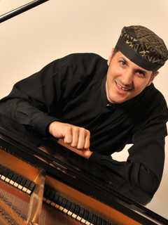 Chris Coogan Returns As Musical Director For Darien’s Got Talent
