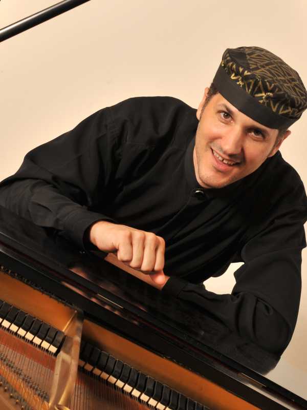 Chris Coogan Returns As Musical Director For Darien’s Got Talent
