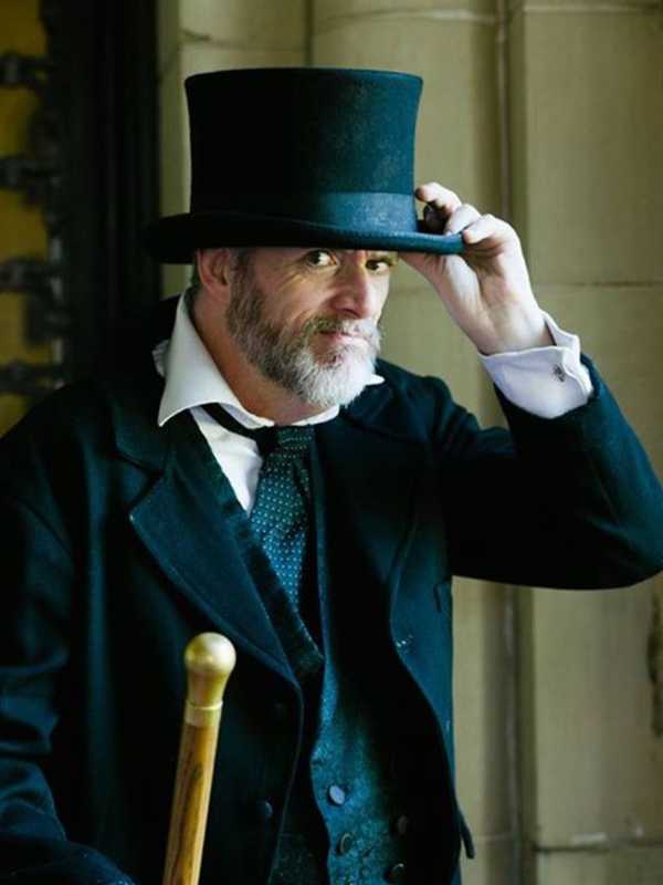 'A Christmas Carol' Comes With Dinner At Culinary Institute In Hyde Park