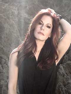 Hen Hud Concert Benefits Breast Cancer Foundation