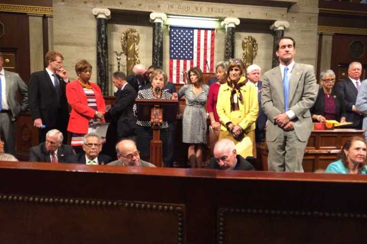 Malloy, State Leaders Take Part In National Day Of Action Against Guns