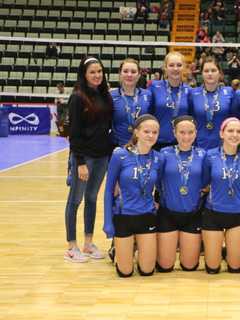 Haldane HS Girls Volleyball Finishes Second In State