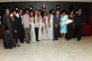 'Dreamgirls' Dazzles In Mount Vernon High School Auditorium