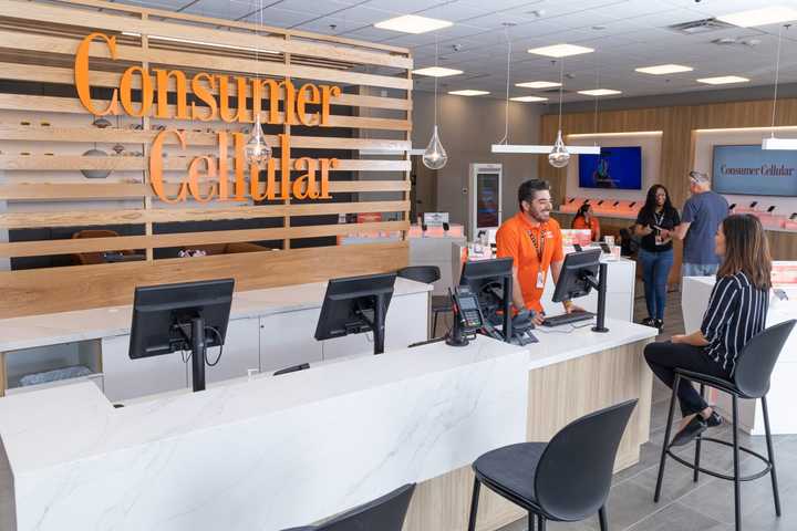 Flip Phone Lovers Rejoice, A Consumer Cellular Opens In Shelton