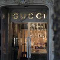 <p>A Gucci storefront.</p>