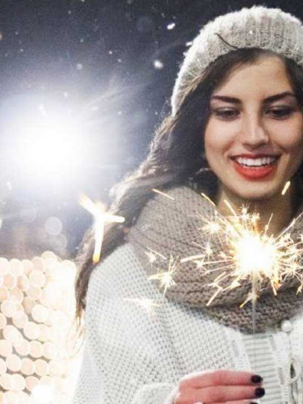 Parade Launches Holidays At  Yonkers' Cross Country Shopping Center