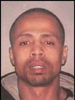 U.S. Marshals Search For Suspect On Loose After Upstate Double Shooting
