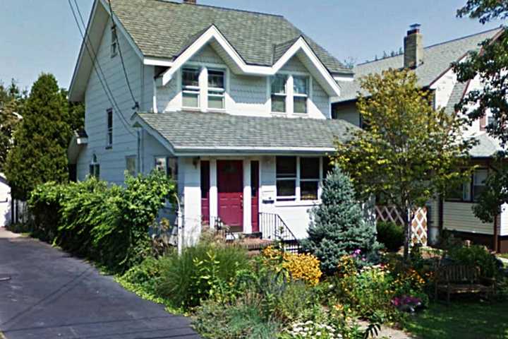 Bogota Homeowners Vie For Most 'Curb Appeal'