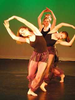Darien Arts Center Hosts Evening Of Dance