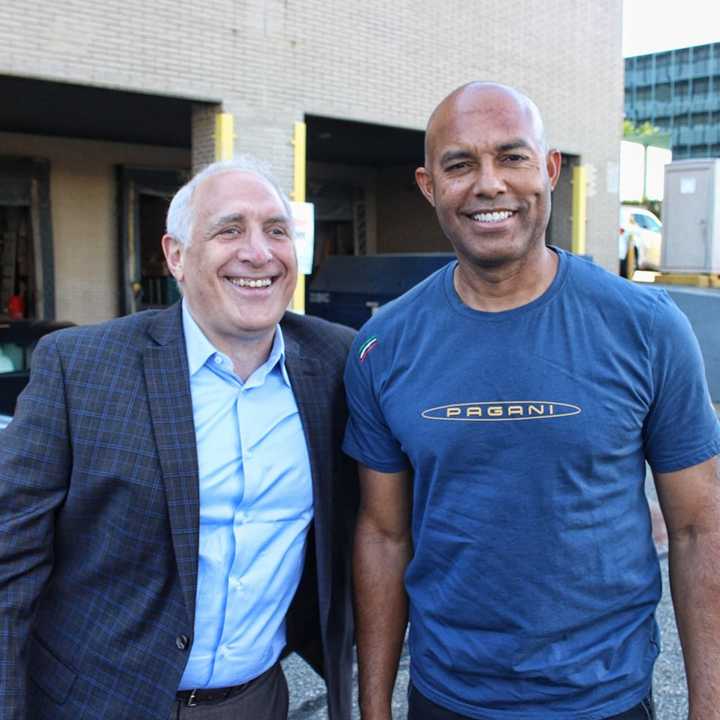 Mariano Rivera assisted Steiner Sports in collecting items for the recent victims of natural disasters.