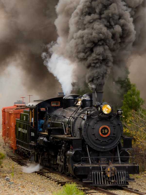 Montvale Invites Public To School For Train Show