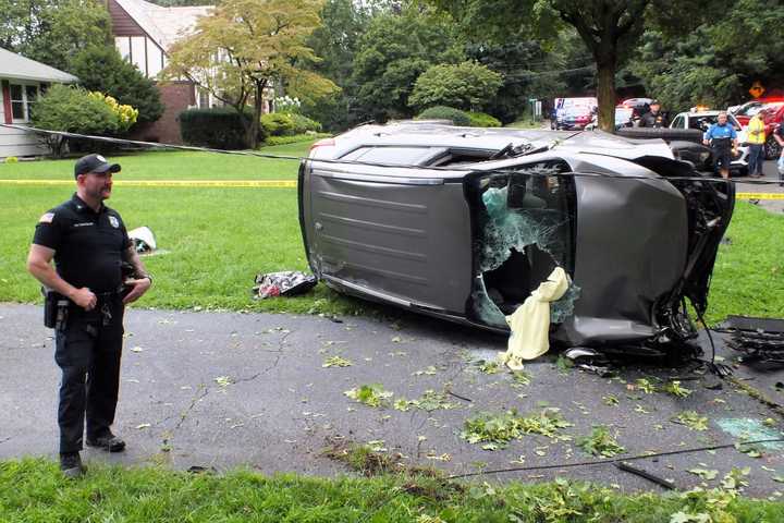 HEROES: Bystanders Free Trapper Driver Who Crashed In Glen Rock After Falling Asleep