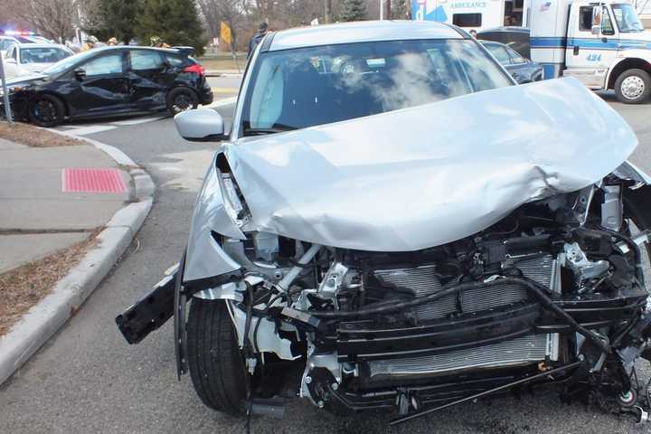 PHOTOS: Four Vehicles Towed After Pileup Off Route 17 In Ramsey