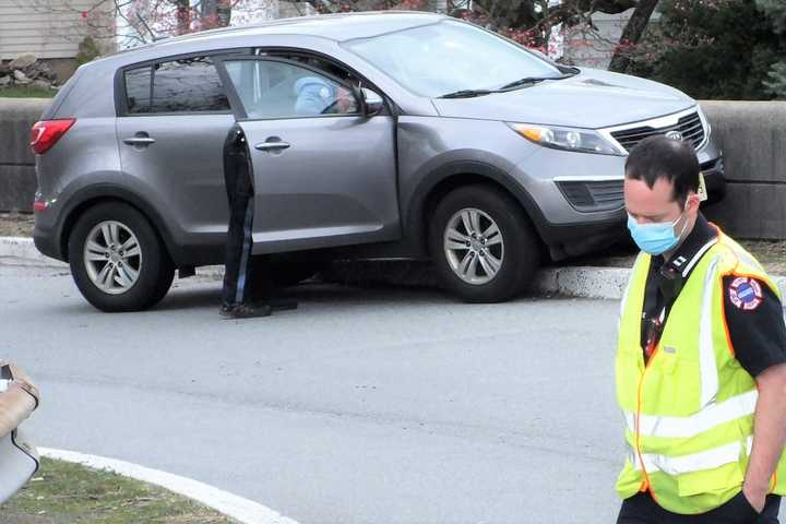 SUV Driver Suffers Critical Medical Episode At Route 17 Exit