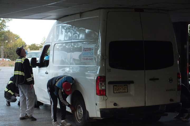 Again? Amazon Van Gets Wedged Under Glen Rock Building