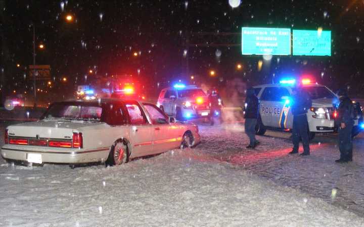 The right lane remained closed while the vehicles and debris were cleared.