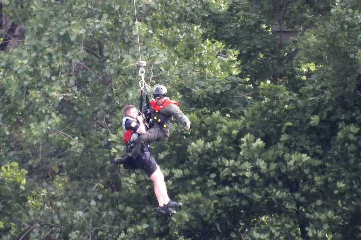 HIGH DRAMA: Photog Captures NJSP Rescue Of Clifton Firefighters From Passaic River