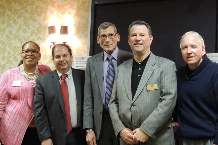 Teaneck Chamber Offers Annual 'Meets The Township' Event