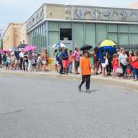 <p>Hundreds gathered to view the solar eclipse at the Discovery Museum in Bridgeport.</p>