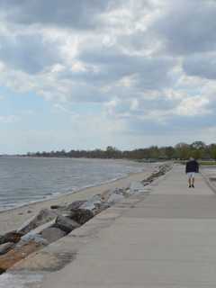 Stroll The Shore: Bridgeport Announces Free Walking Series