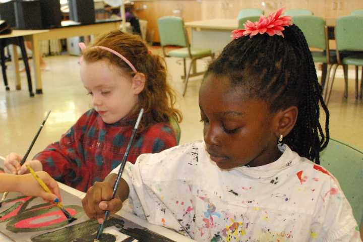 Darien Arts Center Hosts 40th Anniversary Open House